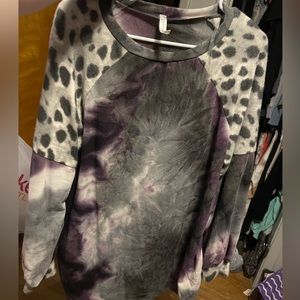 Boutique long sleeve blouse/ tee